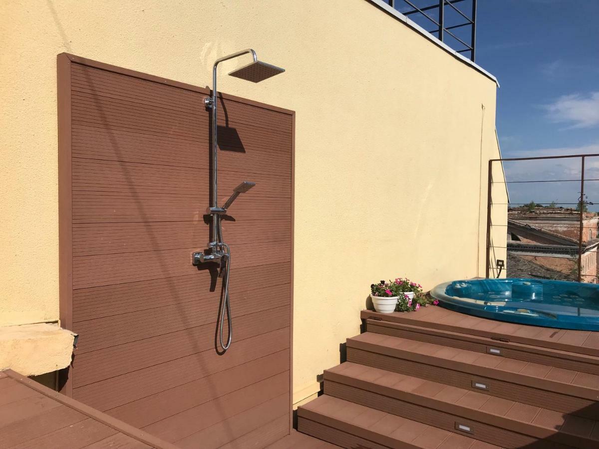 Scandik Apartment Terrace Полтава Экстерьер фото